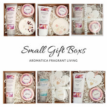 Load image into Gallery viewer, Gift Box small heart rose